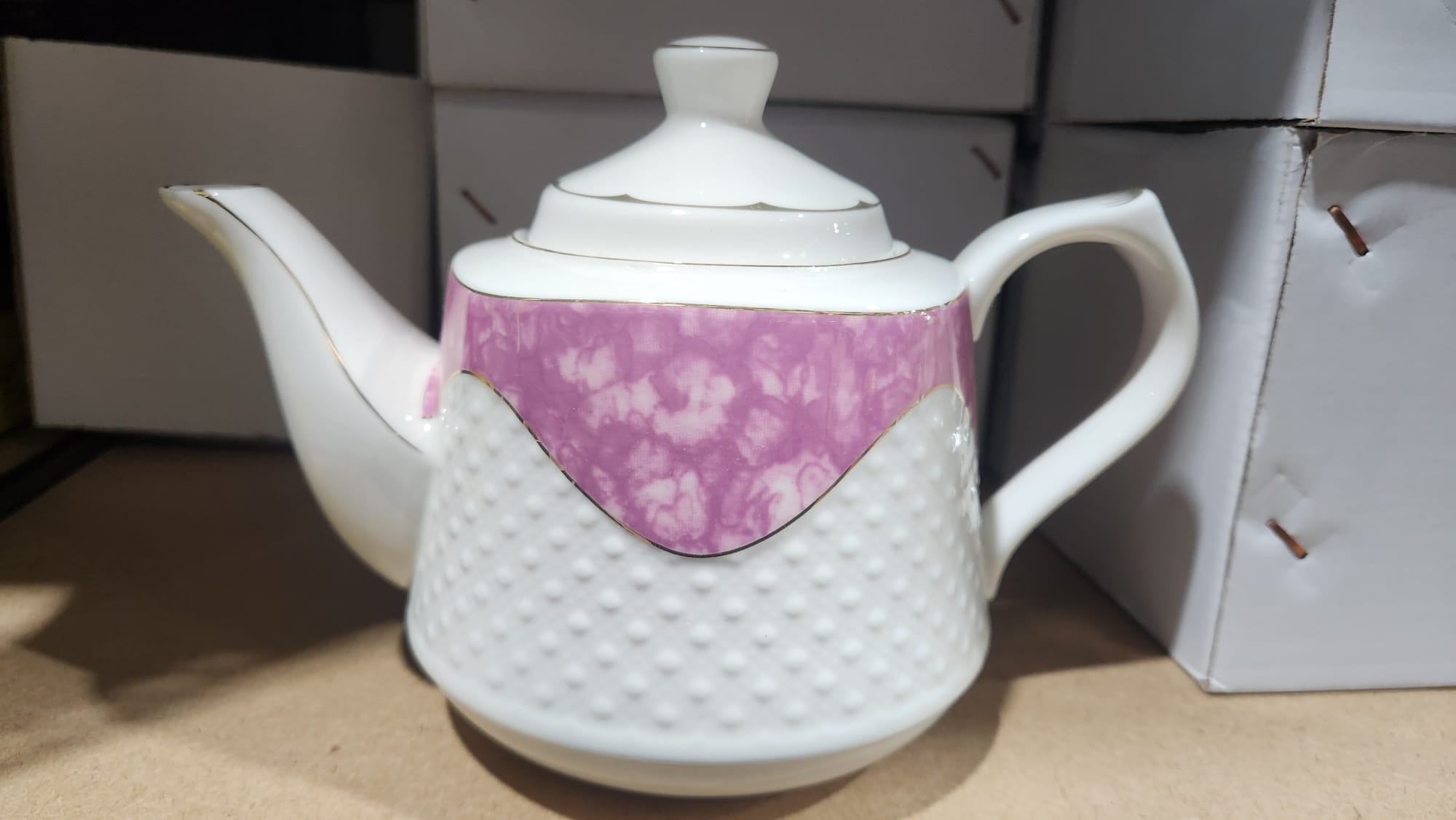 TULIP PORCELAIN TEAPOT