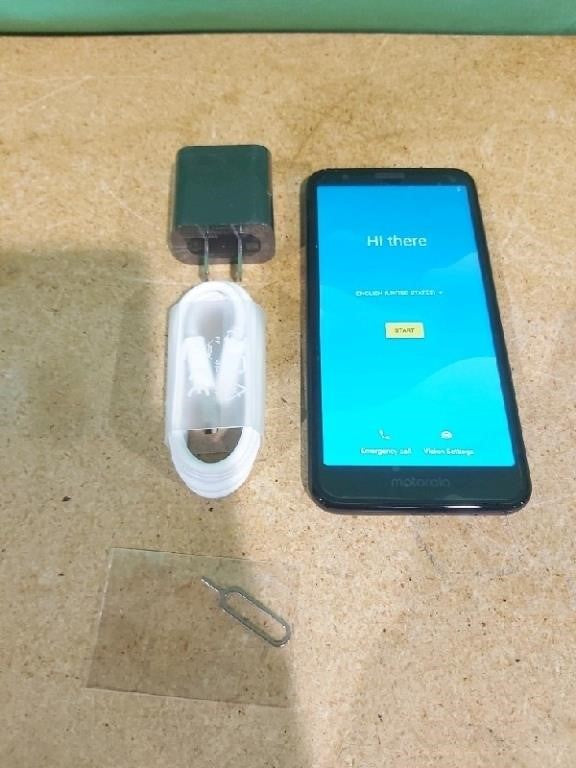 Motorola Moto E6 16GB, 5.5" Display, Blac