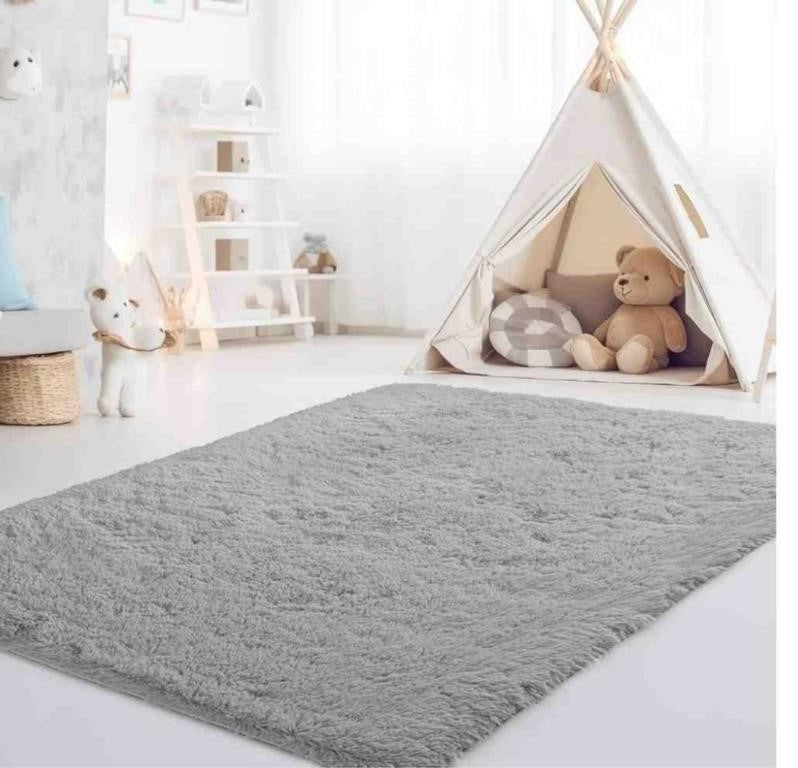 CRUGZ Grey Area Rug - 6x9 Feet