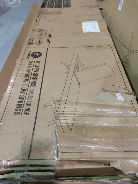 Willow Springs Chaise Lounge Chair