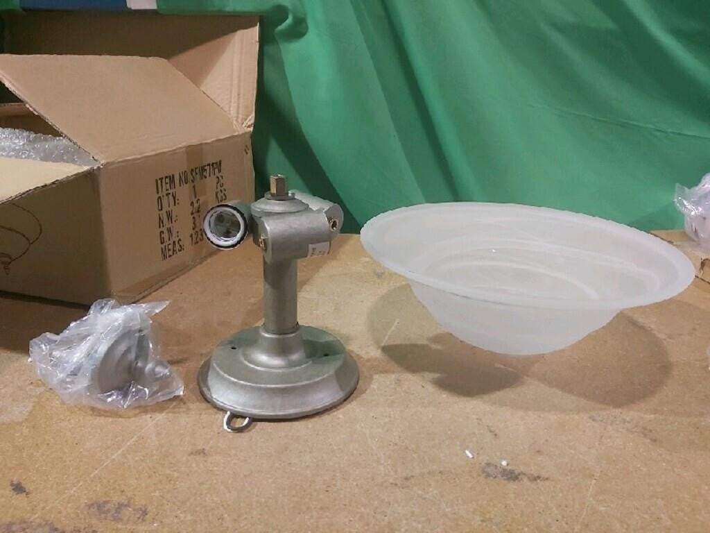 Amlite Lighting 3-light Ceiling in Brushed Nic