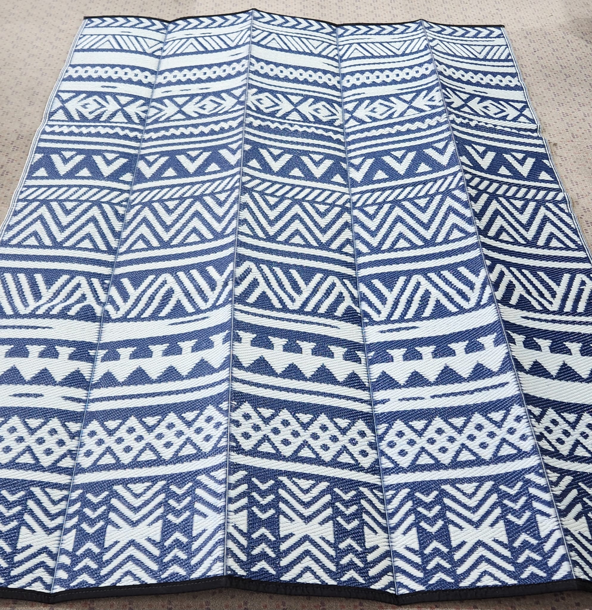 PICNIC MAT