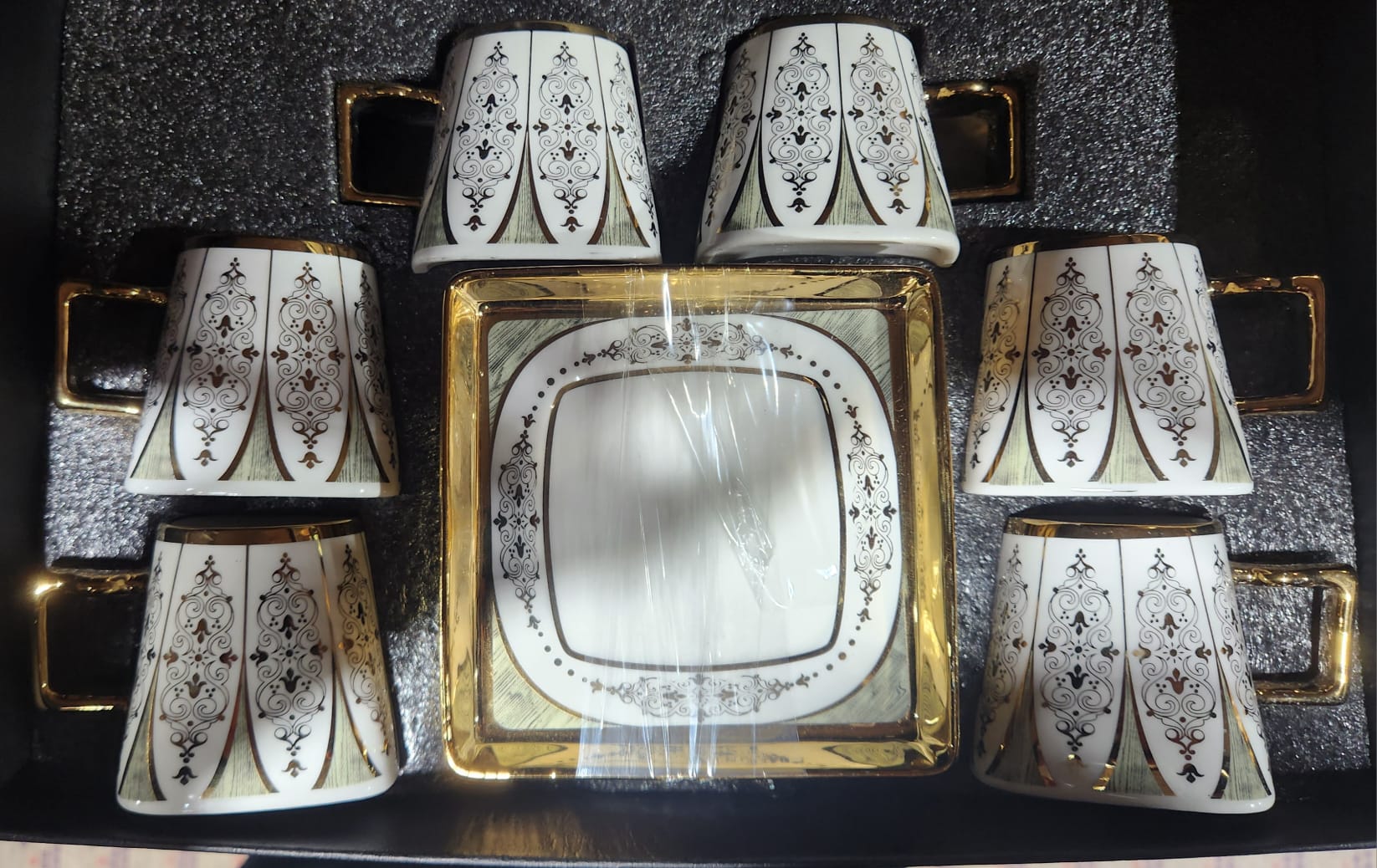 CUPS SET PORCELAIN