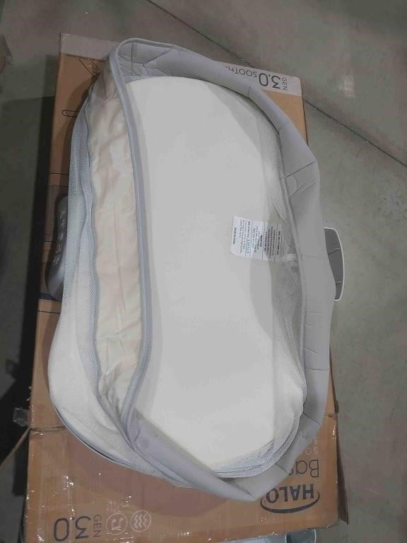 Bassinest Soothing Swivel Sleeper 3.0 HALO