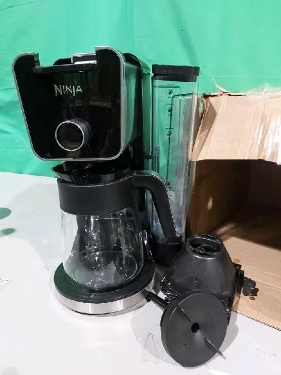 NINJA coffee maker CFP series 32, Black