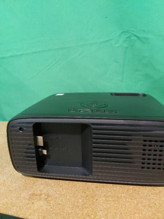 RCA 2 IN 1, HD Home Theatre Projector With Bonus 1