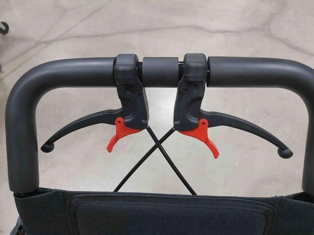 RUN.SE Lightweight Transport Wheelchair W