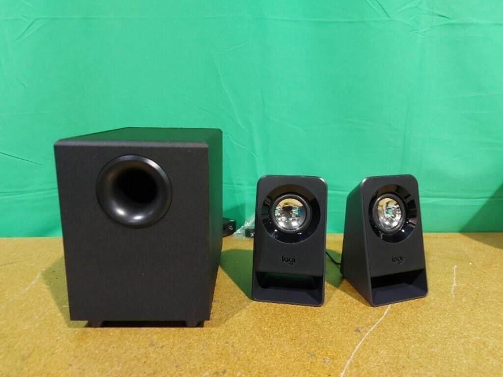 Logitech Multimedia Speakers Z213 (2.1 Stereo Spea