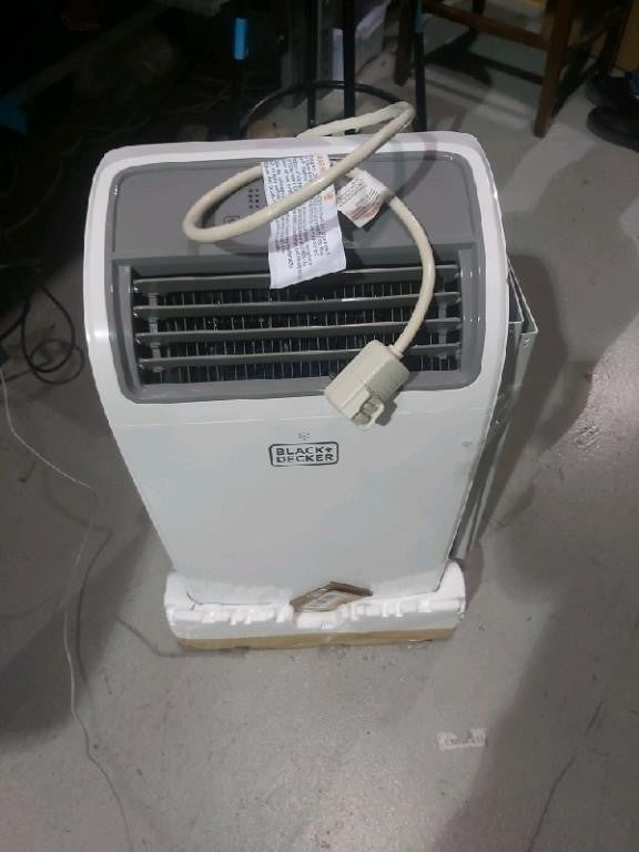 BLACK+DECKER Air Conditioner, 14000 BTU A