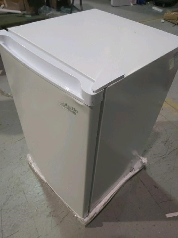 Arctic King, 3.0 Cu. Ft Upright Freezer,