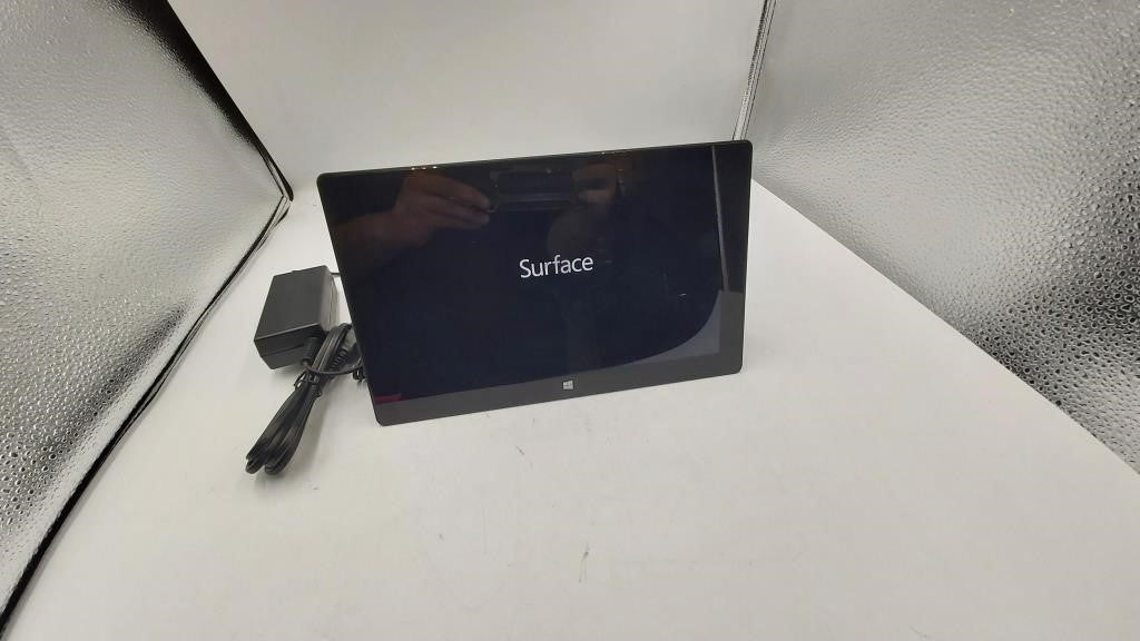 Microsoft Surface RT Intel tegra 1516 10.6" 2GB R