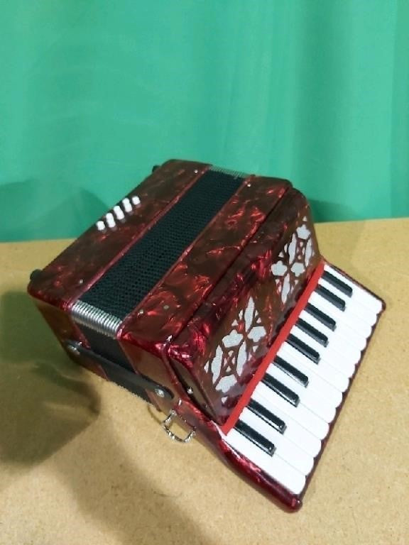 BailingDS Accordion, 22 Keys 8 Bass Accordions